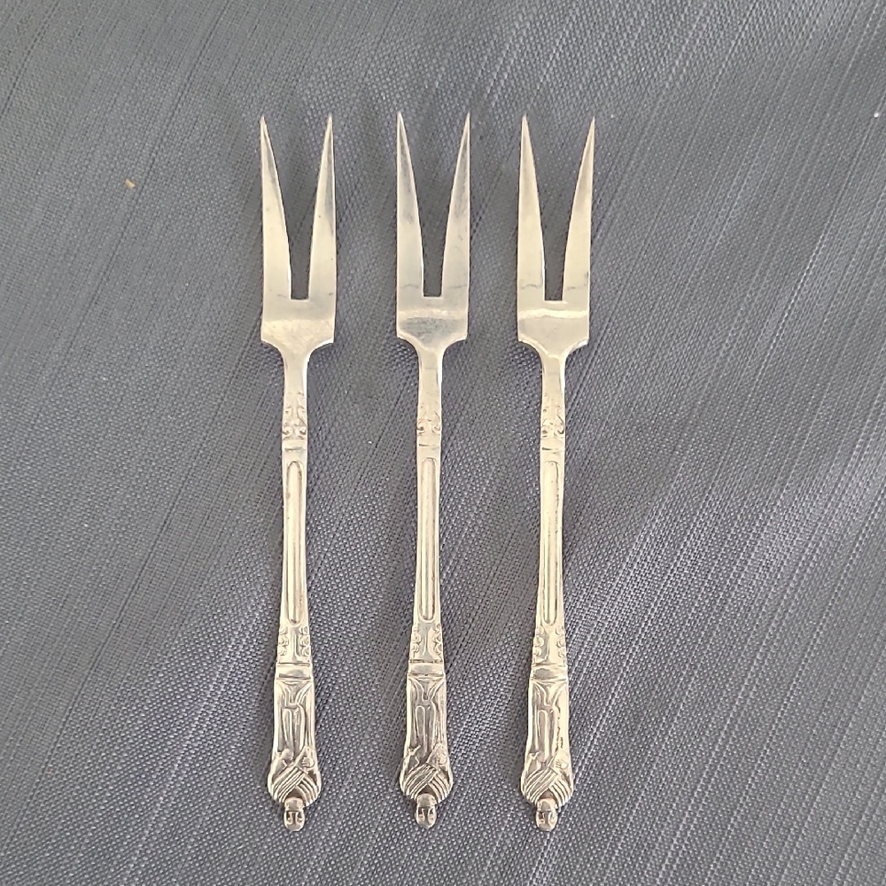 Apostle Pickle Or Olive Forks. EPNS Sheffield England